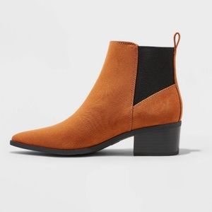 NWT NEW Gwen Boots Women Size 8 A New Day Cognac Color Memory Phone Small Heel